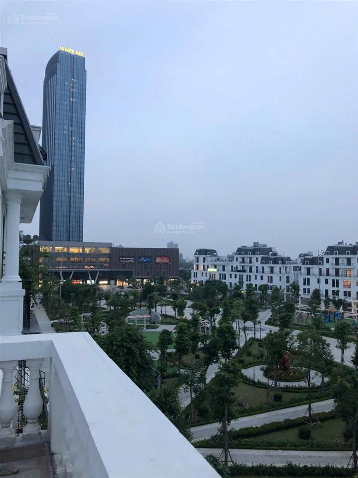 Shop view quảng trường bh03, dt 135m2, mặt tiền 9m, thang máy chỉ 25 tỷ