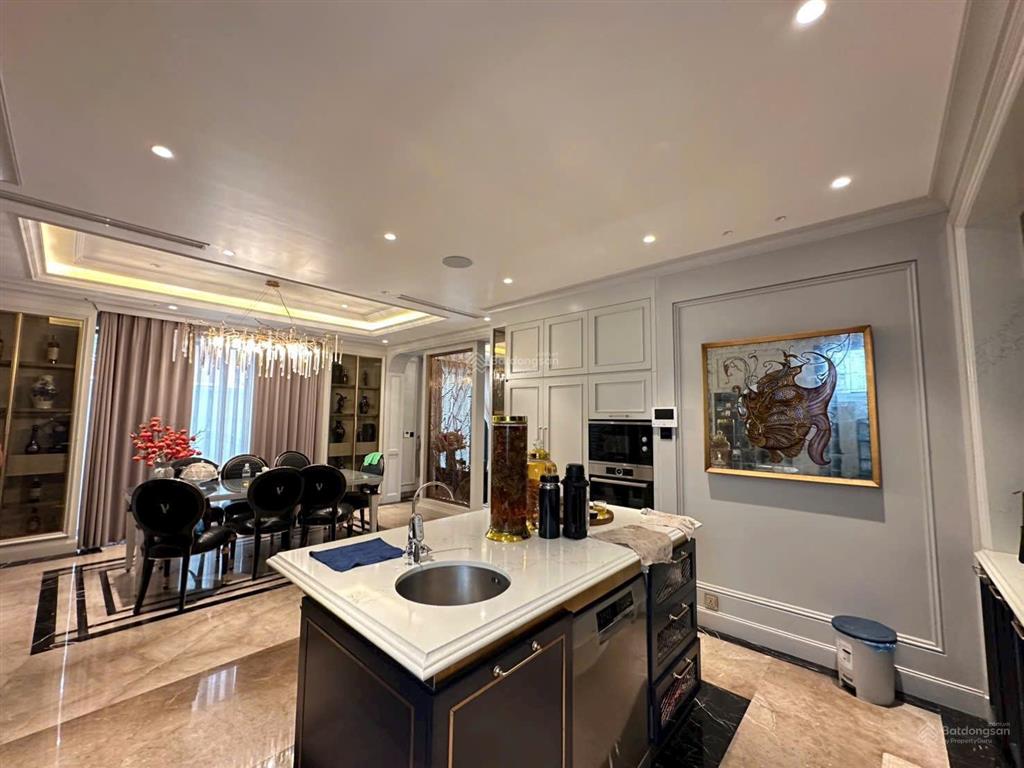 Chính chủ bán song lập 200m2  siêu đẹp  thang máy  nội thất 5 sao  chỉ 20,5 tỷ