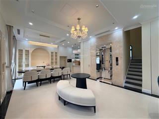 Bán gấp liền kề venice 144m2 full nội thất thang máy chỉ 23 tỷ có thoả thuận