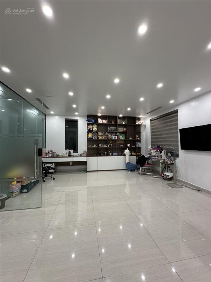 Siêu phẩm mặt hải đăng 105m2, đã hoàn thiện, 13,5 tỷ, sẵn sổ đỏ, mỗi tháng thu 40triệu.