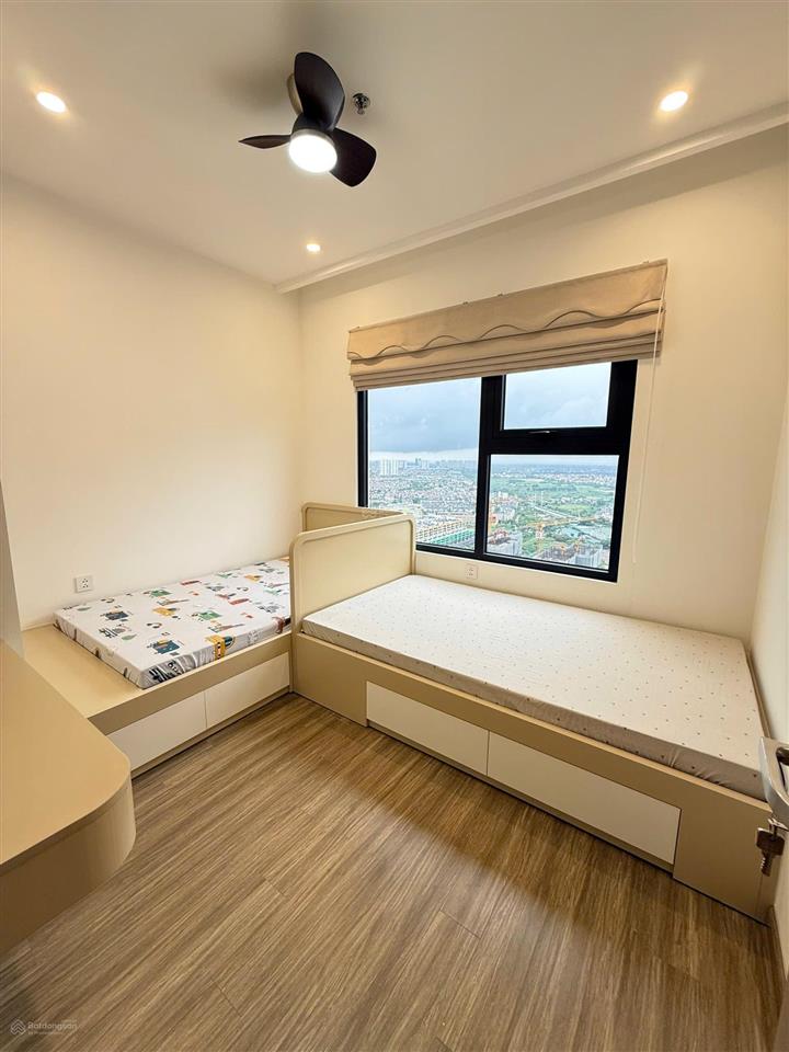 Căn góc 01 tòa sa1 vin tây mỗ, full nội thất, 5,6 tỷ, trả giá là bán