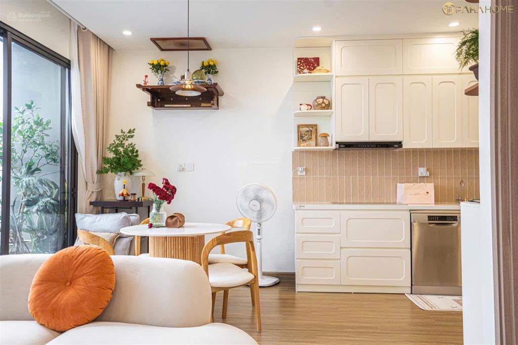 Căn góc 01 tòa sa1 vin tây mỗ, full nội thất, 5,6 tỷ, trả giá là bán