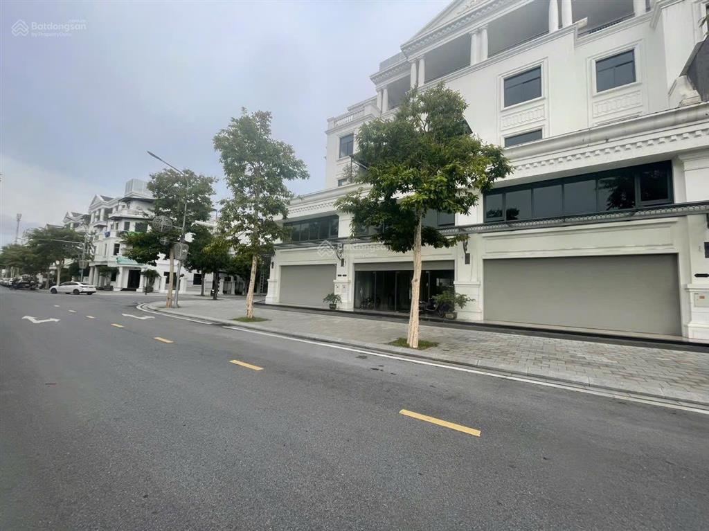 Bán căn mặt đường cầu rào 3, vin marina 165m2, đã hoàn thiện, giá cực rẻ 22 tỷ, sổ đỏ lâu dài