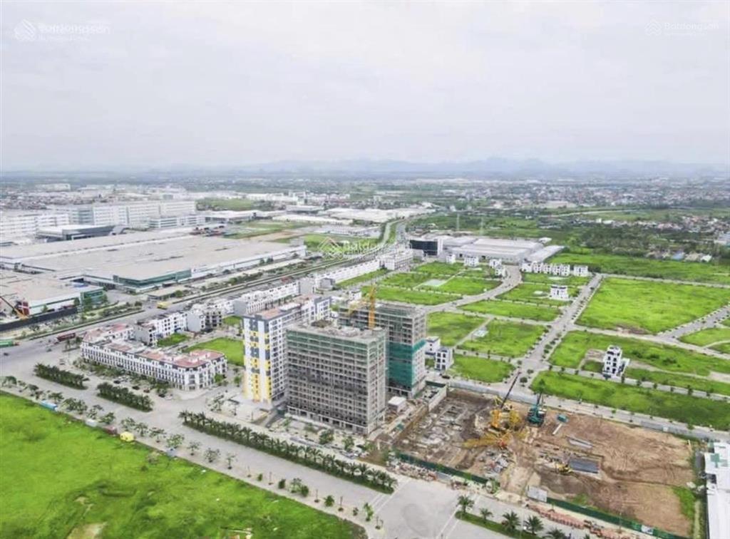 Bán cực gấp 180m2, ecohomes, chỉ 25tr/m2, thỏa thuận, đã có sổ đỏ.