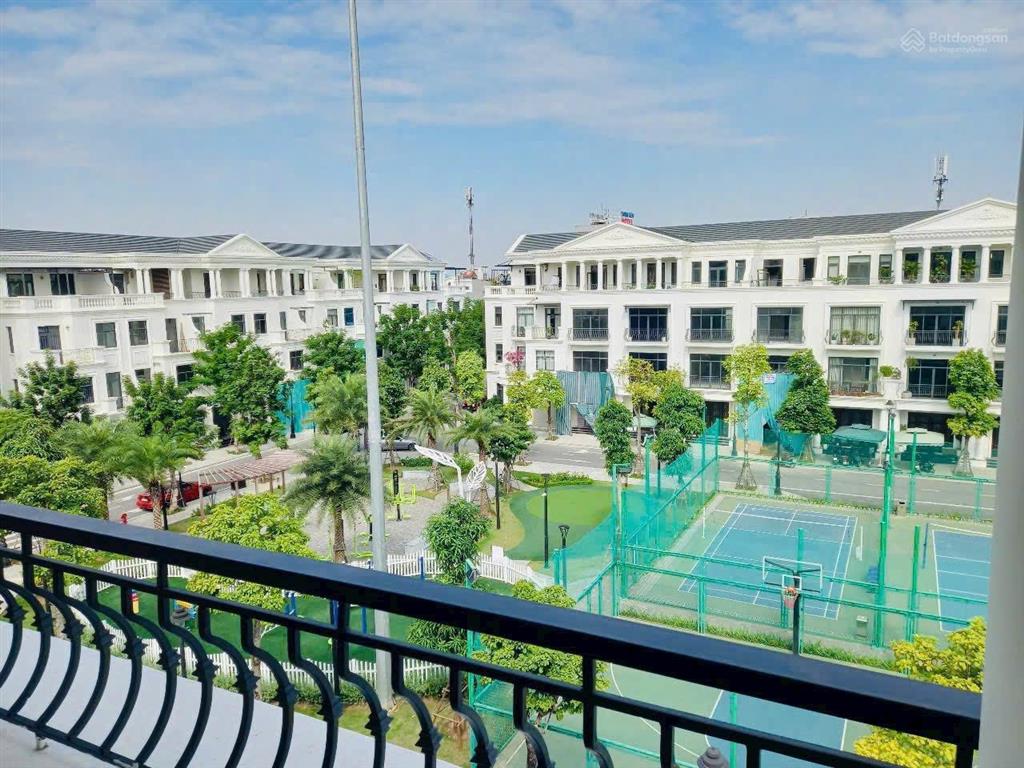 Hàng hiếm, liền kề 90m2, view công viên, hoàn thiện đẹp, giá 12,5 tỷ