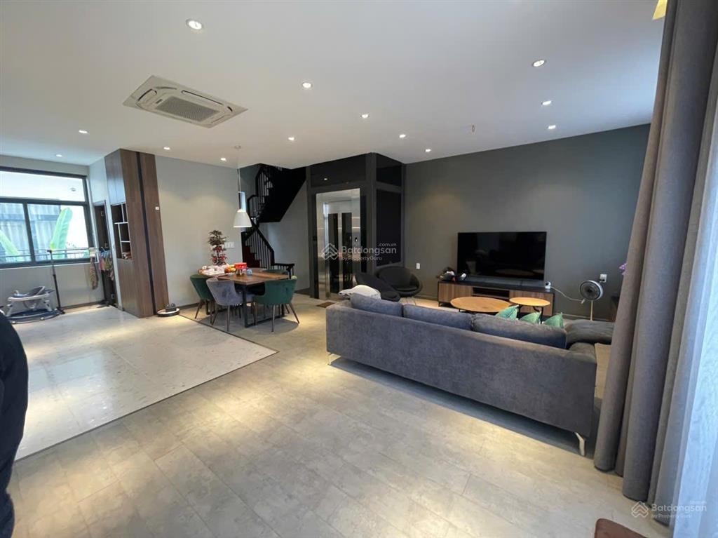 Hàng hiếm, liền kề 90m2, view công viên, hoàn thiện đẹp, giá 12,5 tỷ