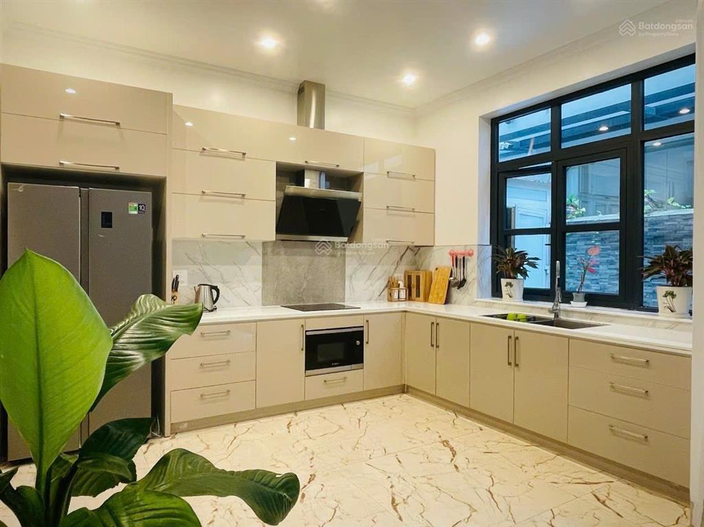 Liền kề ven siêu đẹp 96m2  bán gấp chỉ 15,9 tỷ  có bớt thêm