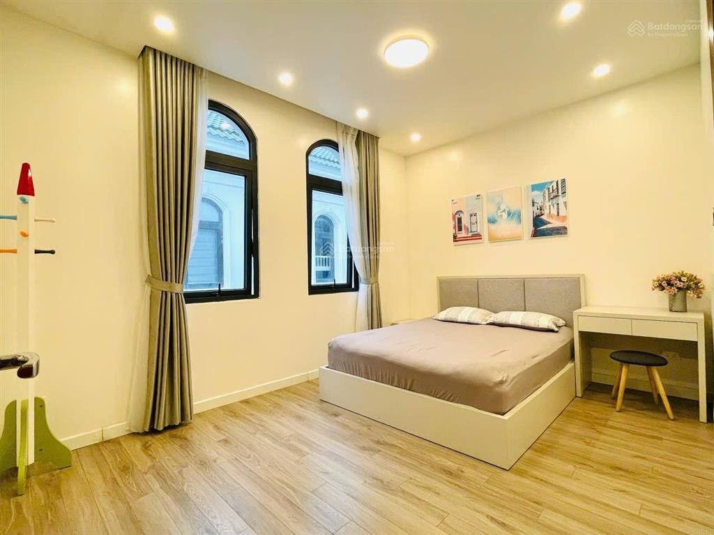 Liền kề ven siêu đẹp 96m2  bán gấp chỉ 15,9 tỷ  có bớt thêm