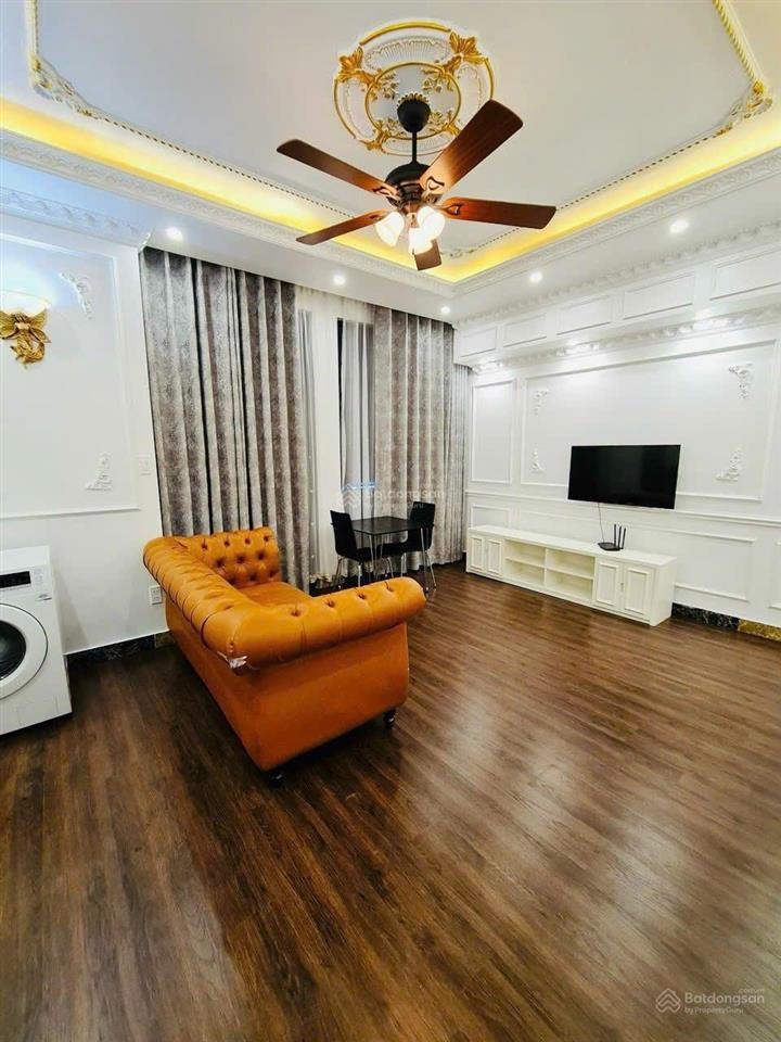 Bán gấp shop 2 mặt tiền trước sau vin imperia, 105m2, thang máy, giá chỉ 18,5 tỷ