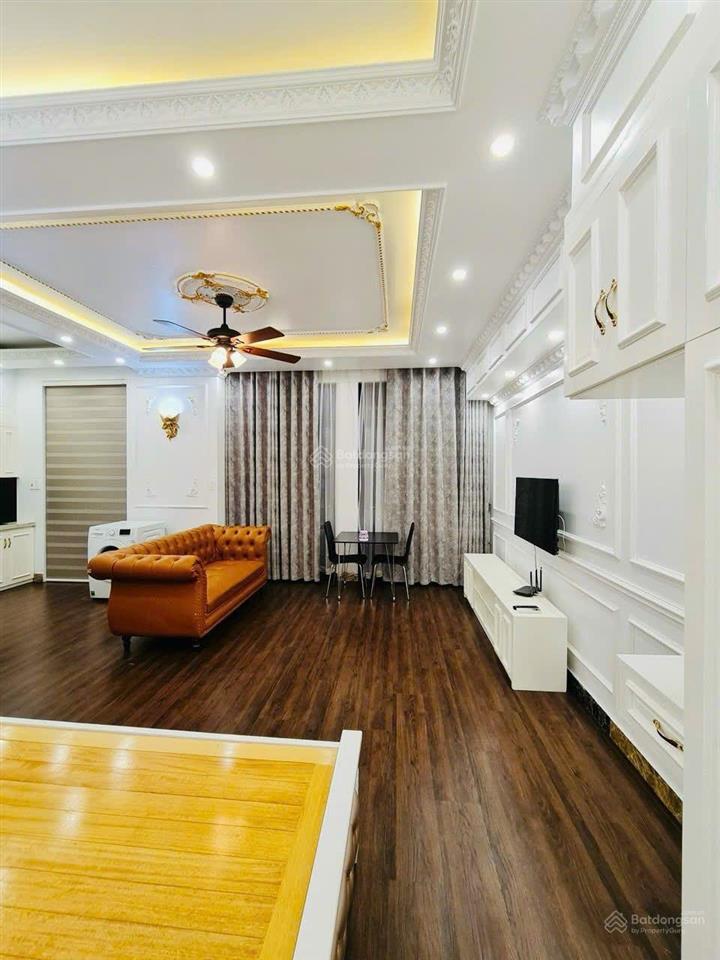 Bán gấp shop 2 mặt tiền trước sau vin imperia, 105m2, thang máy, giá chỉ 18,5 tỷ