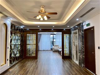 Chính chủ bán tòa văn phòng 120m2x9t cực vip phố nguyễn hoàng, mai dịch, cầu giấy