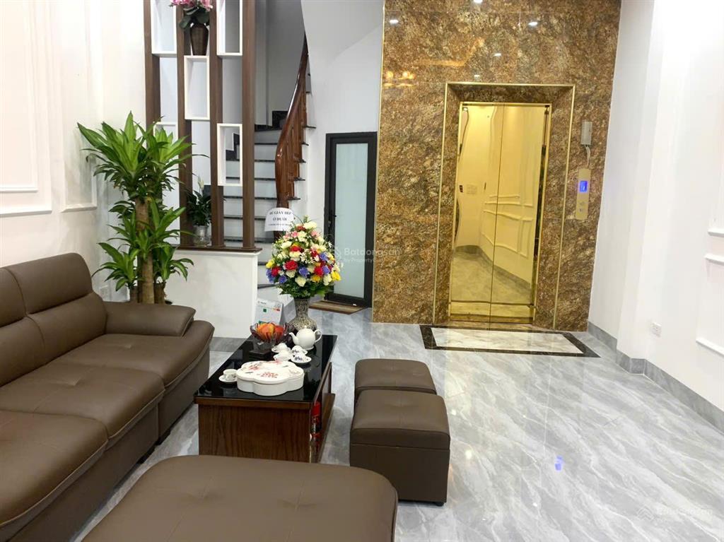 Chỉ còn 1 căn duy nhất nhà đường láng, đống đa 35m xây 6 tầng thang máy, ngõ thông giá 9.5 tỷ
