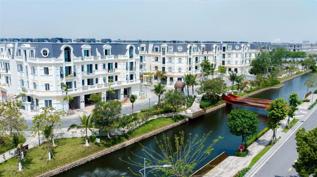 Cần bán gấp lô liền kề  shophoue 2 mặt tiền vừa ở vừa kinh doanh được ngay