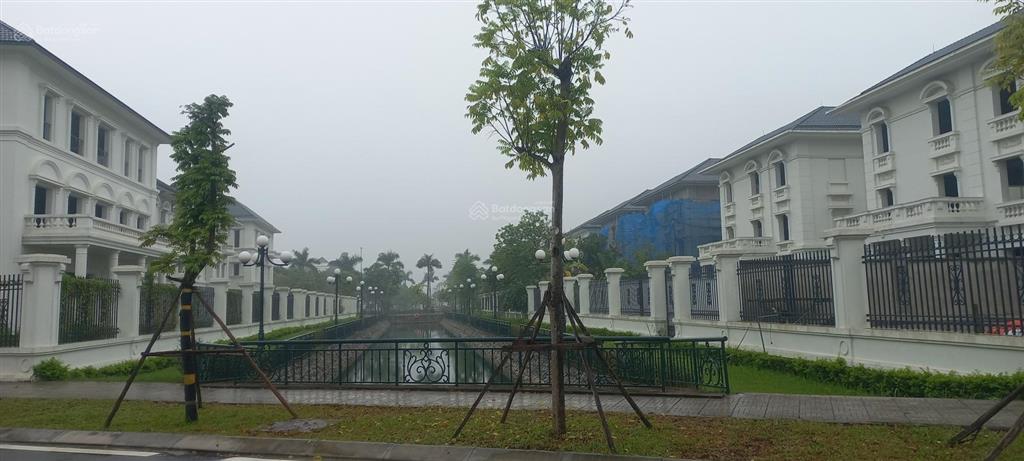 Bán bt tại khu biệt thự vườn cam, 130 triệu, 200m2, bao đẹp