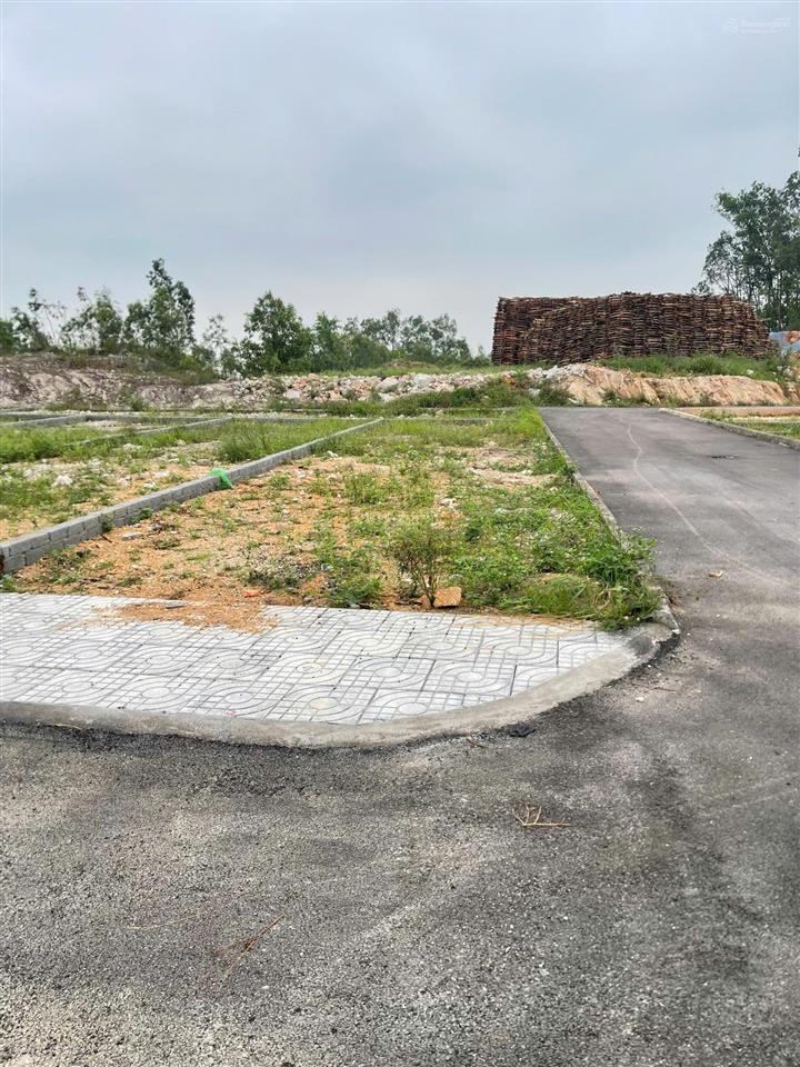 Bán đất nền sẵn sổ từng lô  kcn quế võ 2  bắc ninh giá chỉ hơn 1 tỷ / lô  sẵn sổ từng lô
