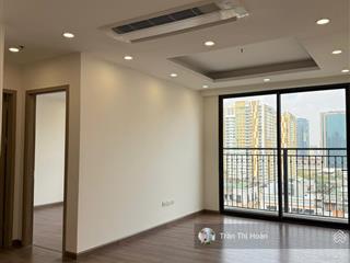 Em cần bán gấp căn 2 ngủ chung cư handico 33 lê văn lương giá rẻ nhất thị trường.0979 343 ***