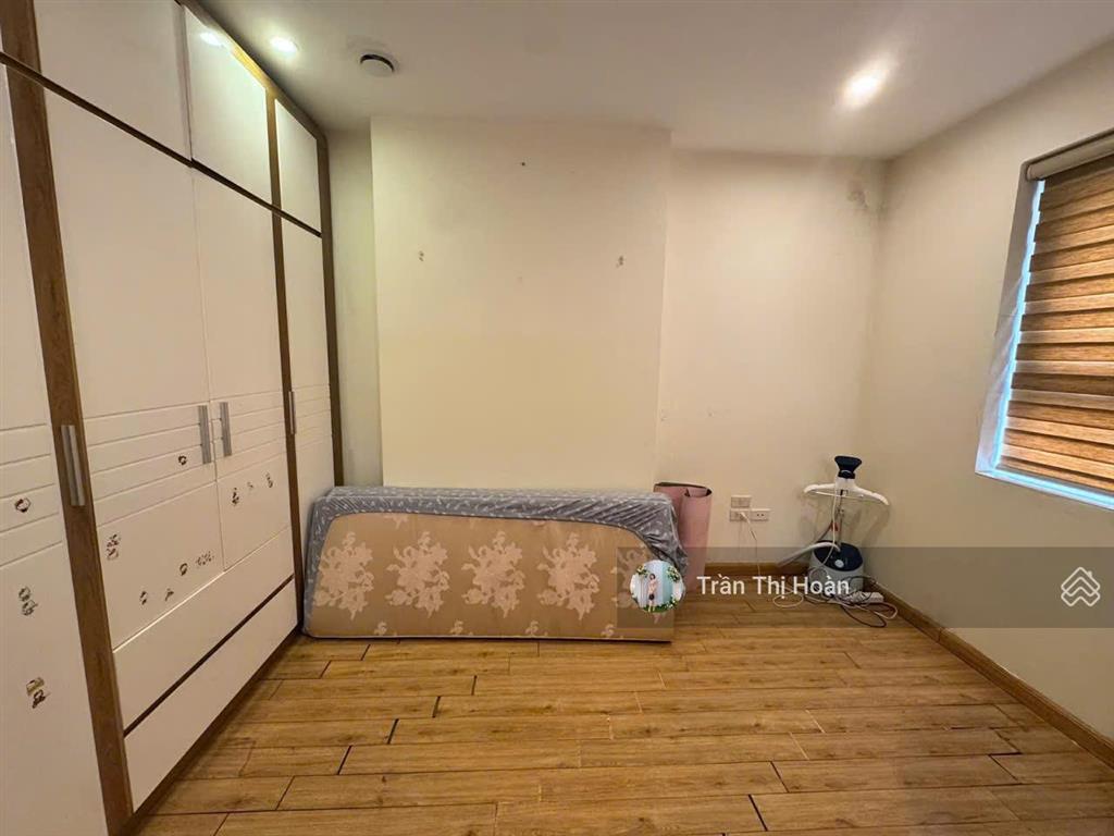 Em cần bán căn 2 ngủ tòa n04a ngoại giao đoàn giá nhỉnh 9 tỷ .0979 343 ***