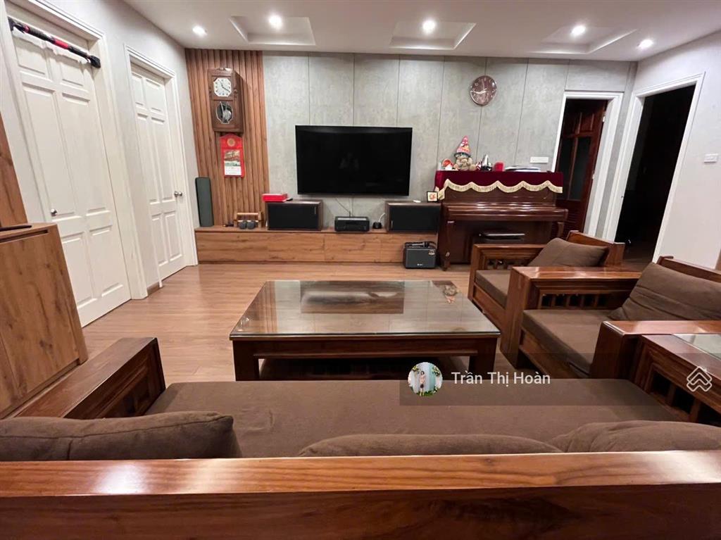 Cho thuê căn 3 ngủ full nội thất chung cư c1c2 ngõ 323 xuân đỉnh giá tốt. 0979 343 ***