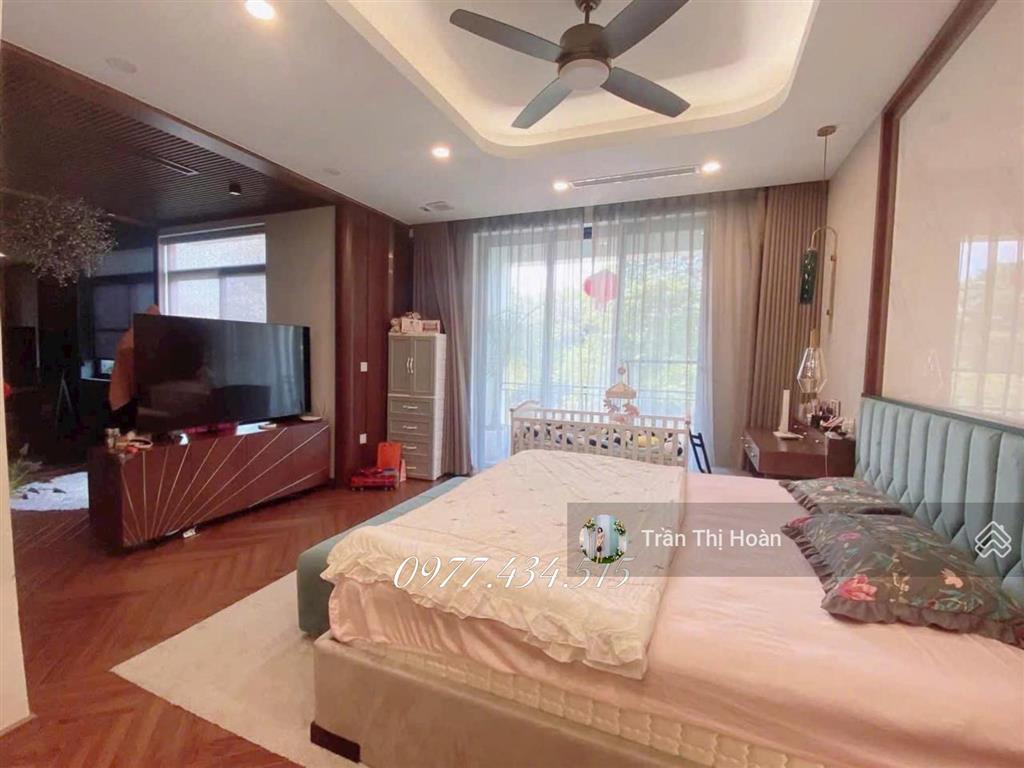 Bán biệt thự khu t ciputra 180m2 giá chỉ 365tr/m2 full nội thất cao cấp.