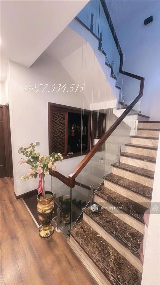 Bán biệt thự khu t ciputra 180m2 giá chỉ 365tr/m2 full nội thất cao cấp.