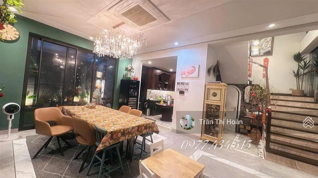 Bán biệt thự khu t ciputra 180m2 giá chỉ 365tr/m2 full nội thất cao cấp.