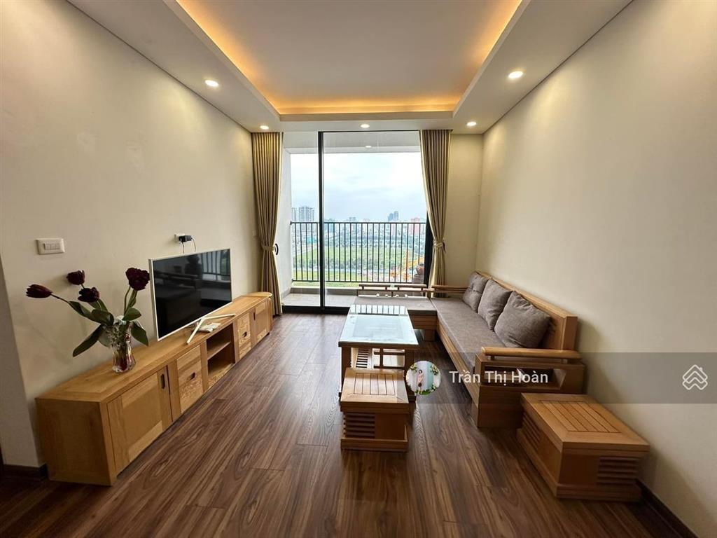 Cần cho thuê gấp căn góc 3 ngủ chung cư c1c2 323 xuân đỉnh full nội thất giá tốt. 0979 343 ***