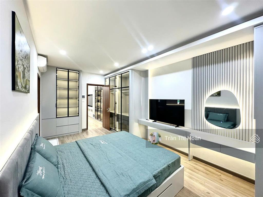 Cắt lỗ 2 tỷ bán nhanh căn góc 3pn full nội thất tòa 17t1 hoàng đạo thúy 119m2 giá chỉ 10,5 tỷ.