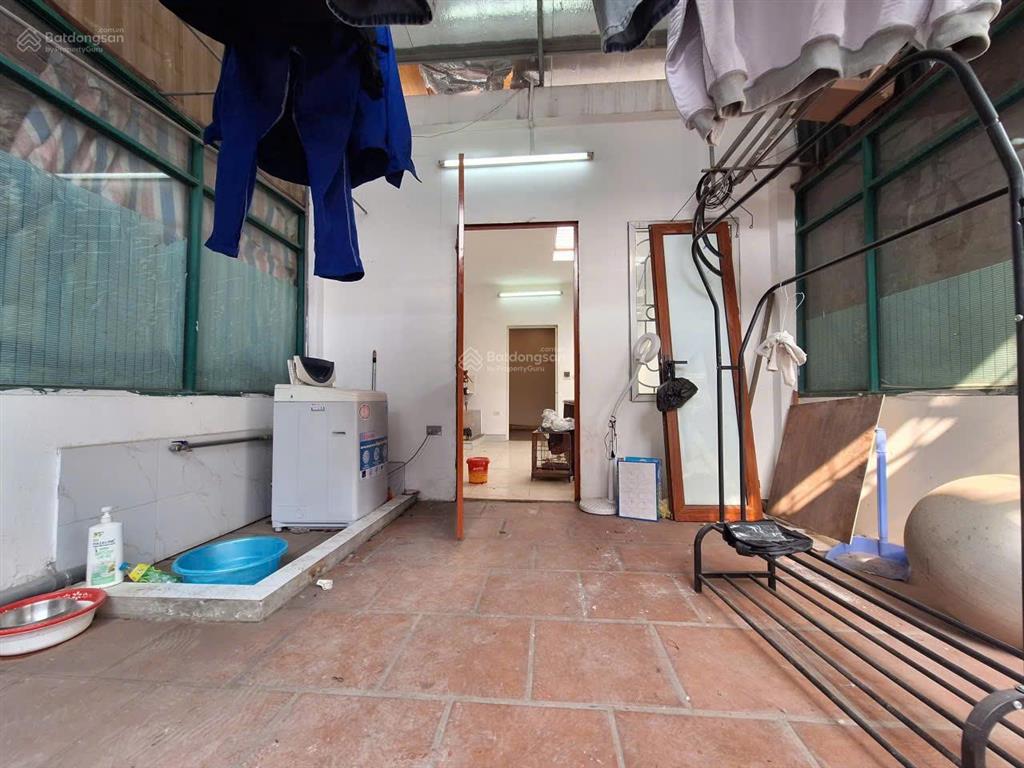 Chính chủ bán căn nhà dân xây 46m2x4 tầng tại lai xá, cách quốc lộ 32 chỉ 60m, ô tô đỗ cửa, kề chợ