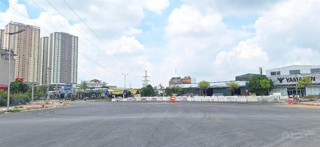 Chính chủ bán căn nhà dân xây 46m2x4 tầng tại lai xá, cách quốc lộ 32 chỉ 60m, ô tô đỗ cửa, kề chợ