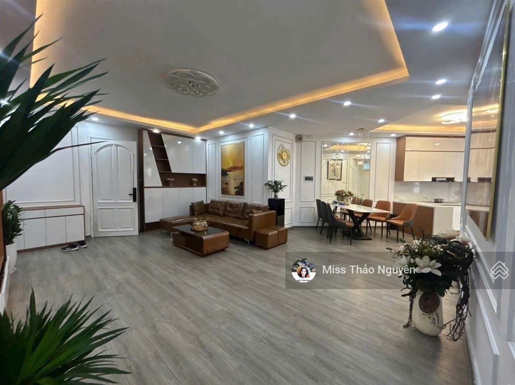Cực cần bán căn hộ 119m2 3 ngủ 2wc tòa 17t6 hoàng đạo thúy giá 9 tỷ có tl nếu khách chốt cọc ngay