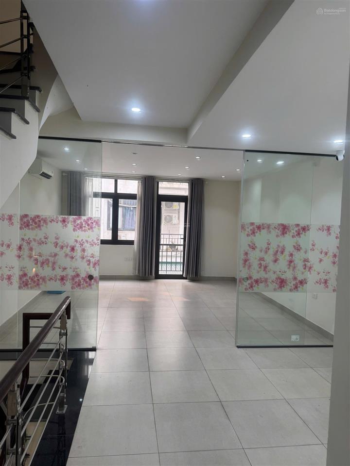 Chính chủ cho thuê shophouse xuân la