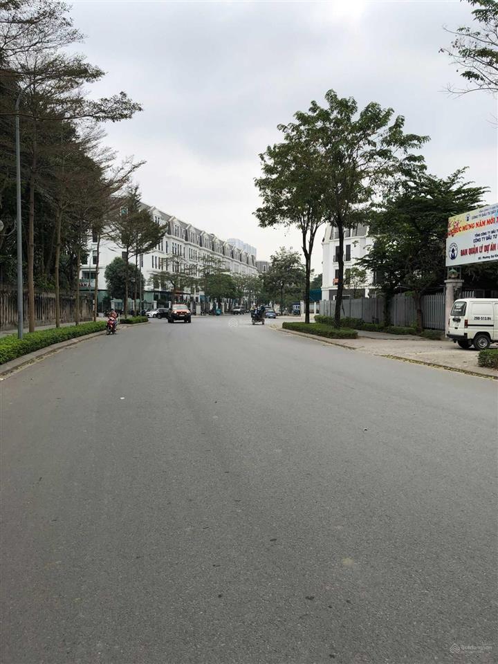 Bán biệt thự 142.9m2 view chung cư, vườn hoa, đẹp nhất dự án đại kim hacinco xây 5 tầng, 0977 917 ***