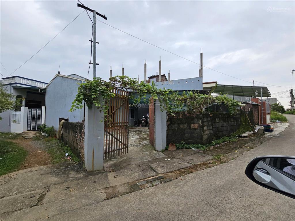 K117,8. bán lô góc 2 mặt tiền  sẵn nhà kiên cố, ở ngay tại hòa thạch  phú cát | nhà đất hòa lạc