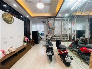 Bán nhà 35m2 xây 5 tầng 6,7 tỷ cổ nhuế gần đường phạm văn đồng