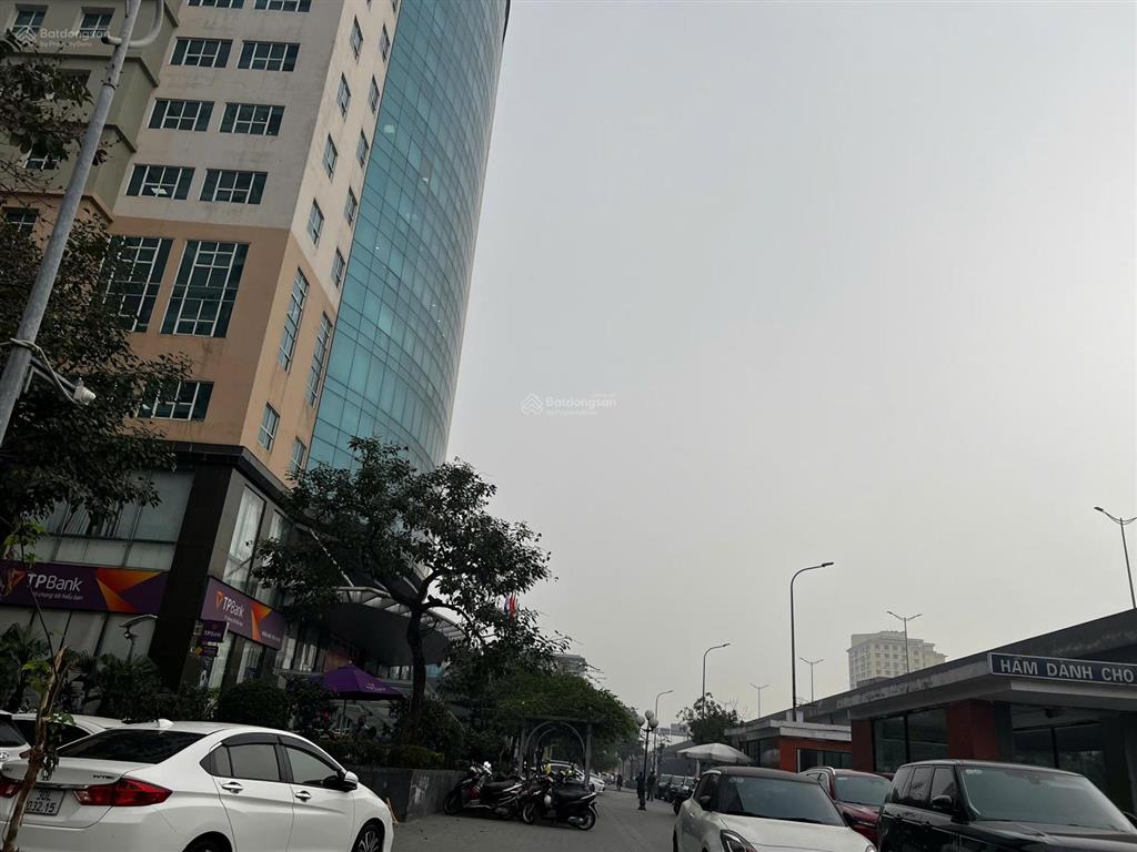 Cho thuê sàn văn phòng mặt phố khuất duy tiến