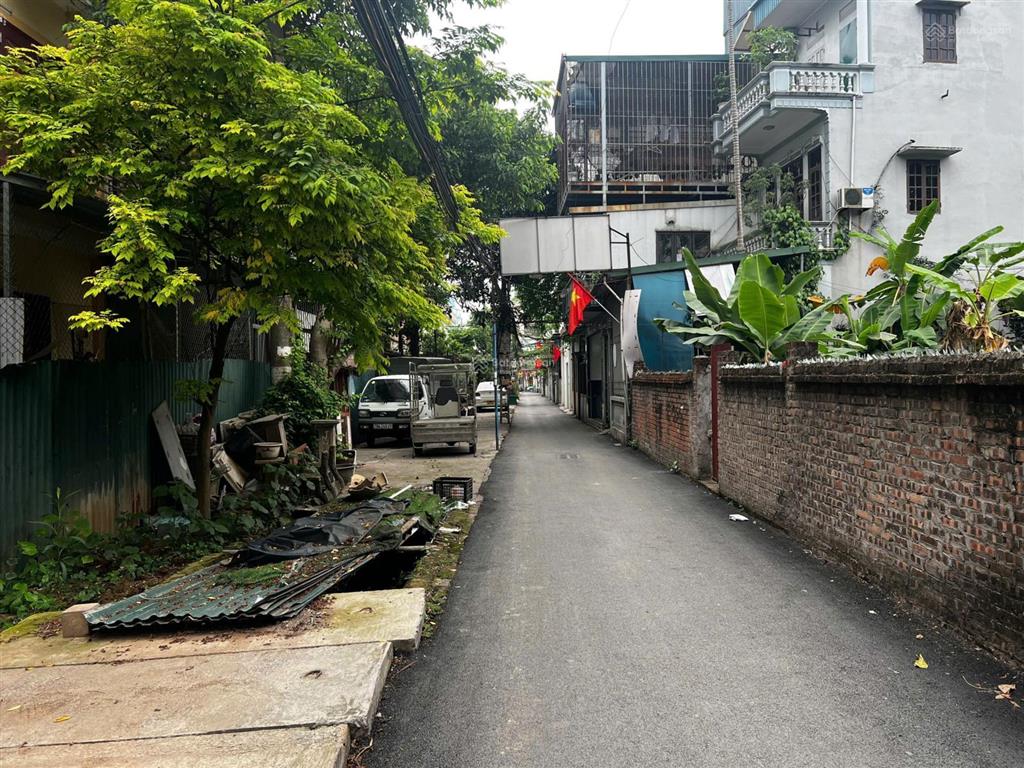 Bán lô đất 209m2 phố đại mỗ ngã tư phố sa đôi