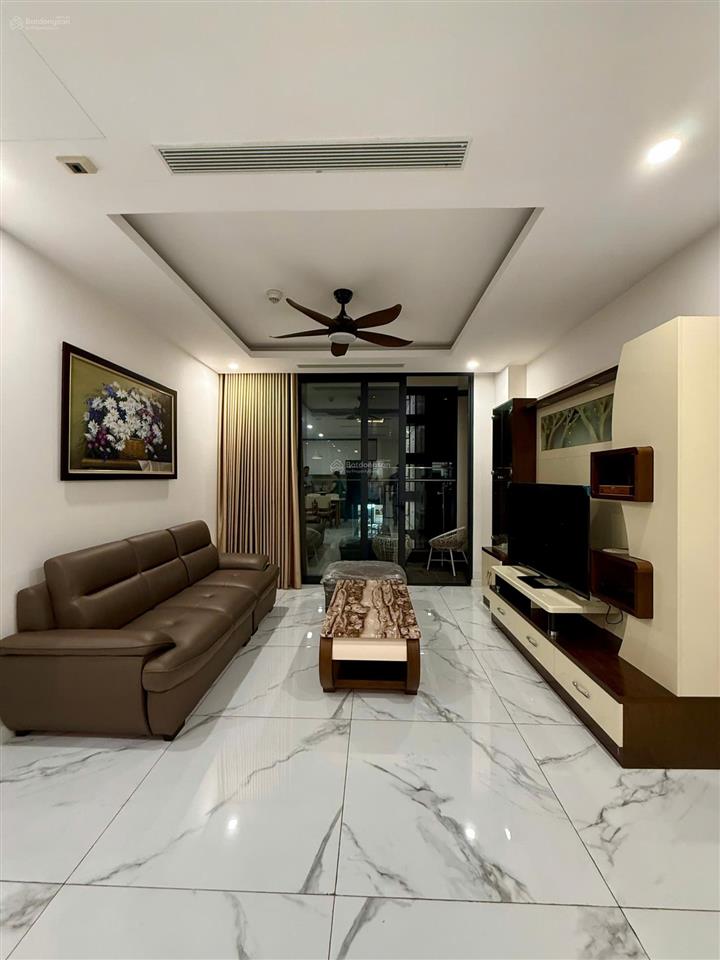 Chính chủ bán gấp căn hộ 3pn góc cao cấp sunshine city, 2wc, full nội thất đẹp, mới tinh