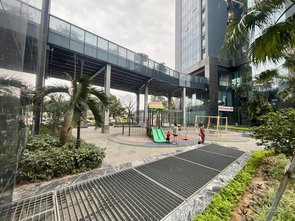 Chính chủ bán gấp căn hộ 3pn góc cao cấp sunshine city, 2wc, full nội thất đẹp, mới tinh