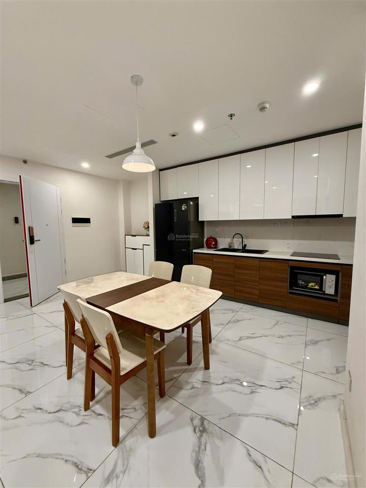 Chính chủ bán gấp căn hộ 3pn góc cao cấp sunshine city, 2wc, full nội thất đẹp, mới tinh