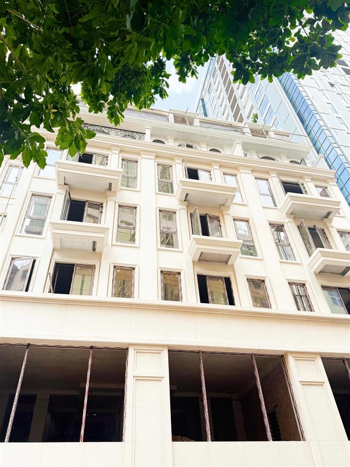 Căn ngoại giao giới hạn  91 m1 đất xây 6 tầng 1 tum, 1 hầm tại 29 láng hạ, heritage ba đình