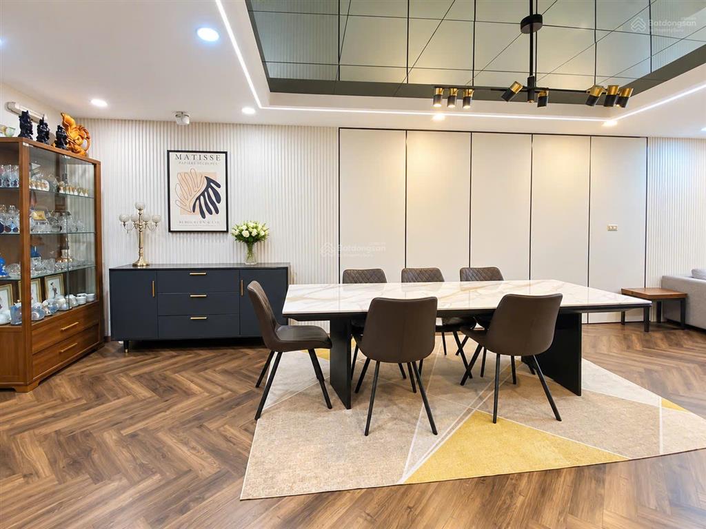 Bán căn 145 m2 3pn 2wc tầng 15 tòa p1  ciputra, 13 tỷ full nội thất