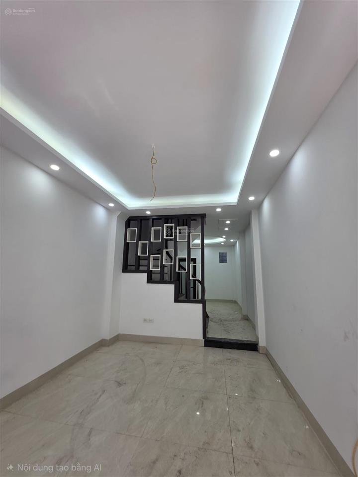 Nhà mới 5 tầng trạm trôi hoài đức 40m2  5pn  cách metro nhổn 5 phút
