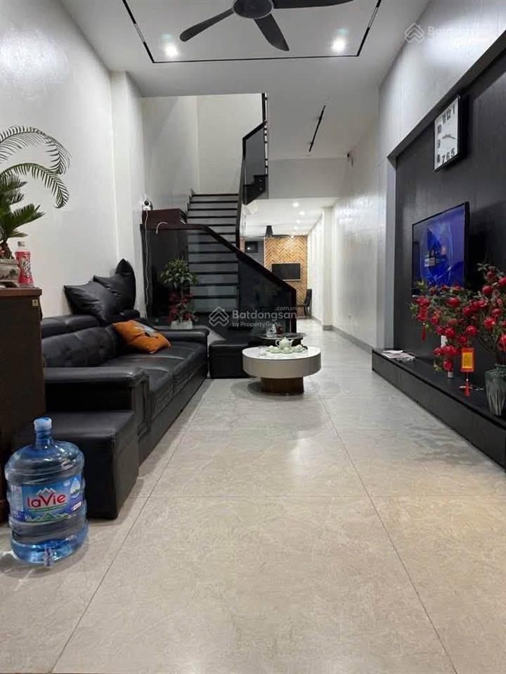 Nhà 4 tầng dân xây  trạm trôi 79m2  ô tô 7 chỗ vào  2 mặt thoáng  8.4 tỷ