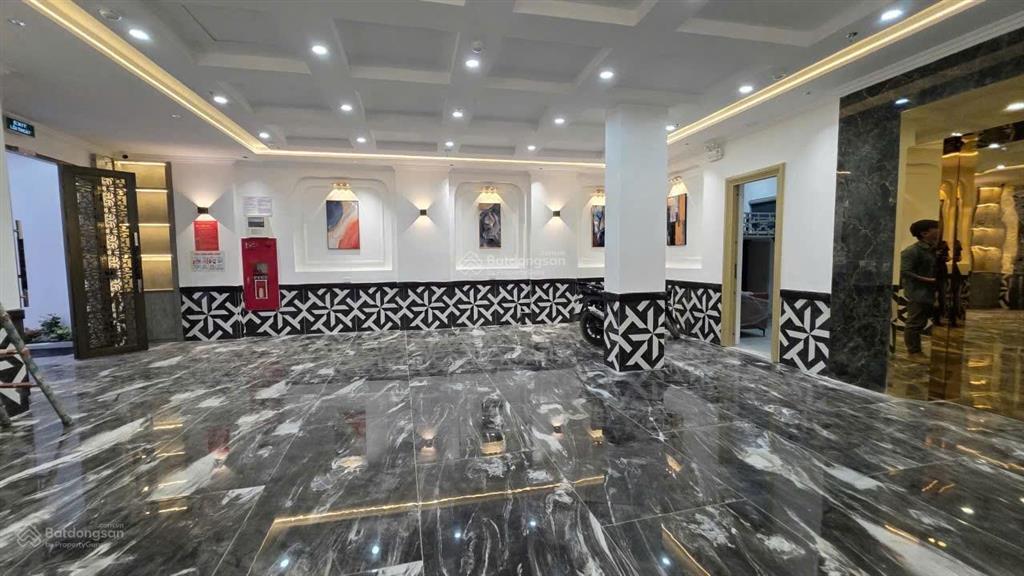 Tòa chdv đông ngạc sát ciputra  25p khép kín thu 120tr/tháng  giá 21 tỷ