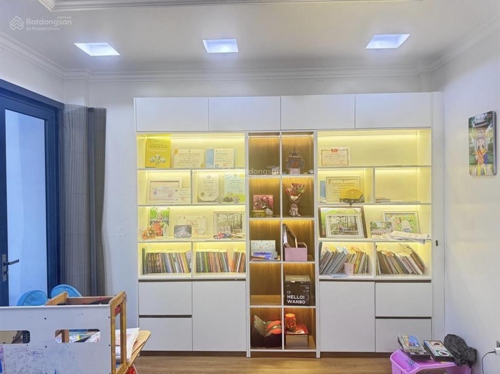 Bán btlk văn tiến dũng ô tô chạy quanh  5t giảm chào còn 2x tỷ