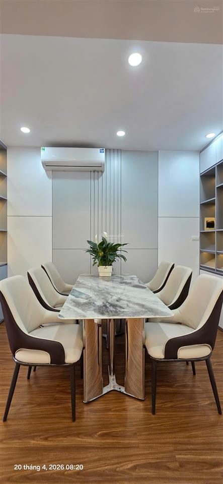 Bán chung cư mỹ đình 2 95m2 3n 2vs sổ đỏ cất két mặt phố view sân mđ giá 7.x tỷ