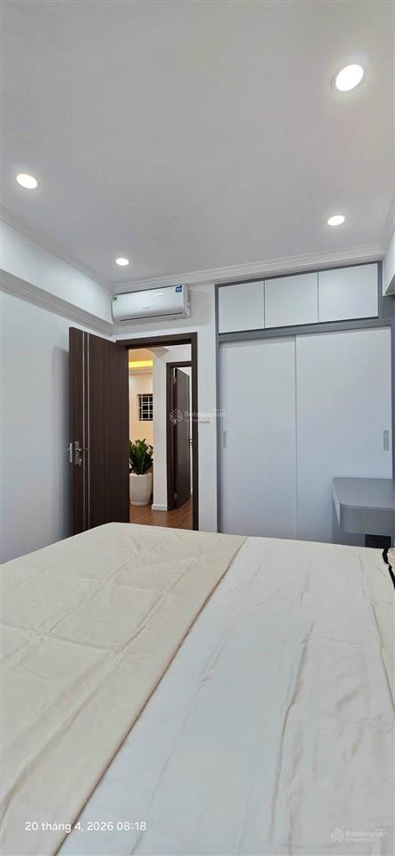 Bán chung cư mỹ đình 2 95m2 3n 2vs sổ đỏ cất két mặt phố view sân mđ giá 7.x tỷ