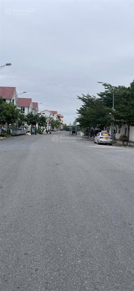 Tôi cần bán 41m2 trục chính khu tập thể học vệ khoa học quân sự đường rộng 6m ô tô tránh nhau