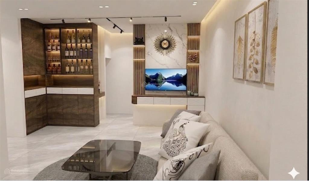 Tôi cần bán nhà lô góc 35m2 x 6t thang máy ngõ thông tại ngõ 131 đan khê, full nội thất xịn sò