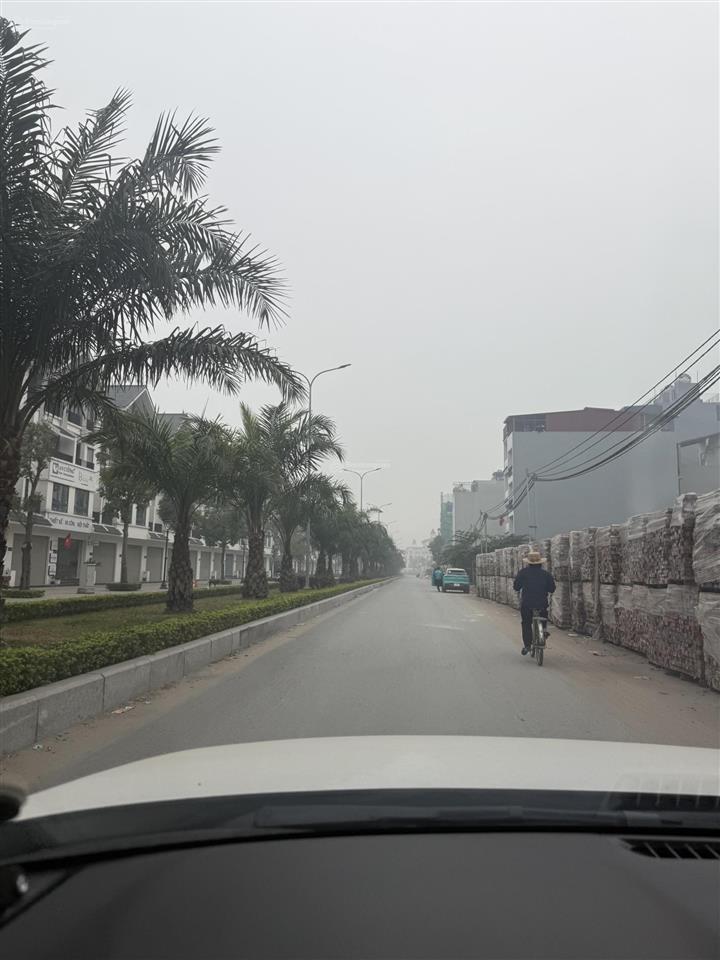 Bán ô góc 3 mặt thoáng view mặt hồ lai xá, diện tích 68m2, đường vỉa hè xe tải tránh, sát kđt